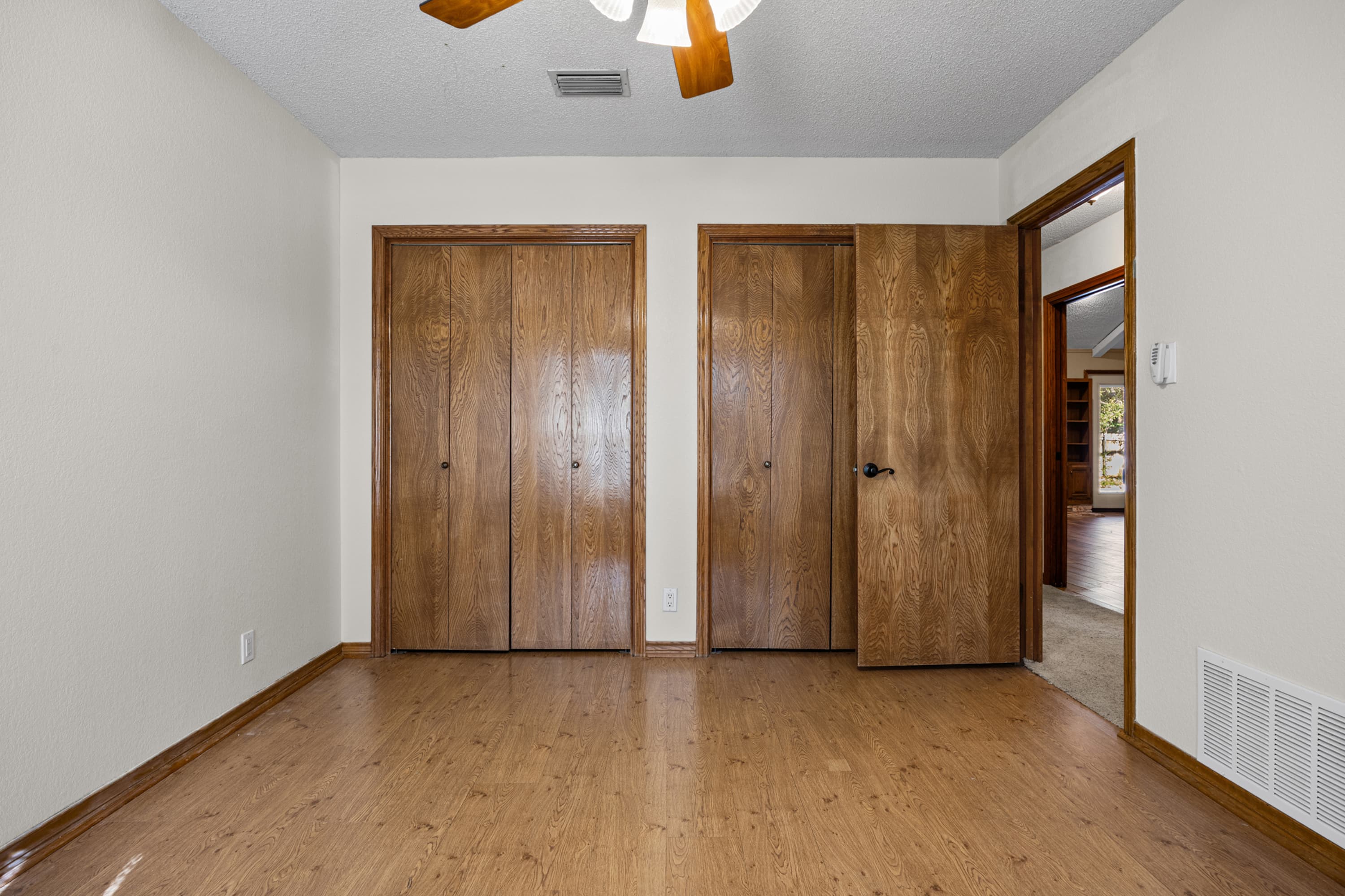 11006 Brodie Ln - Thumbnail 23