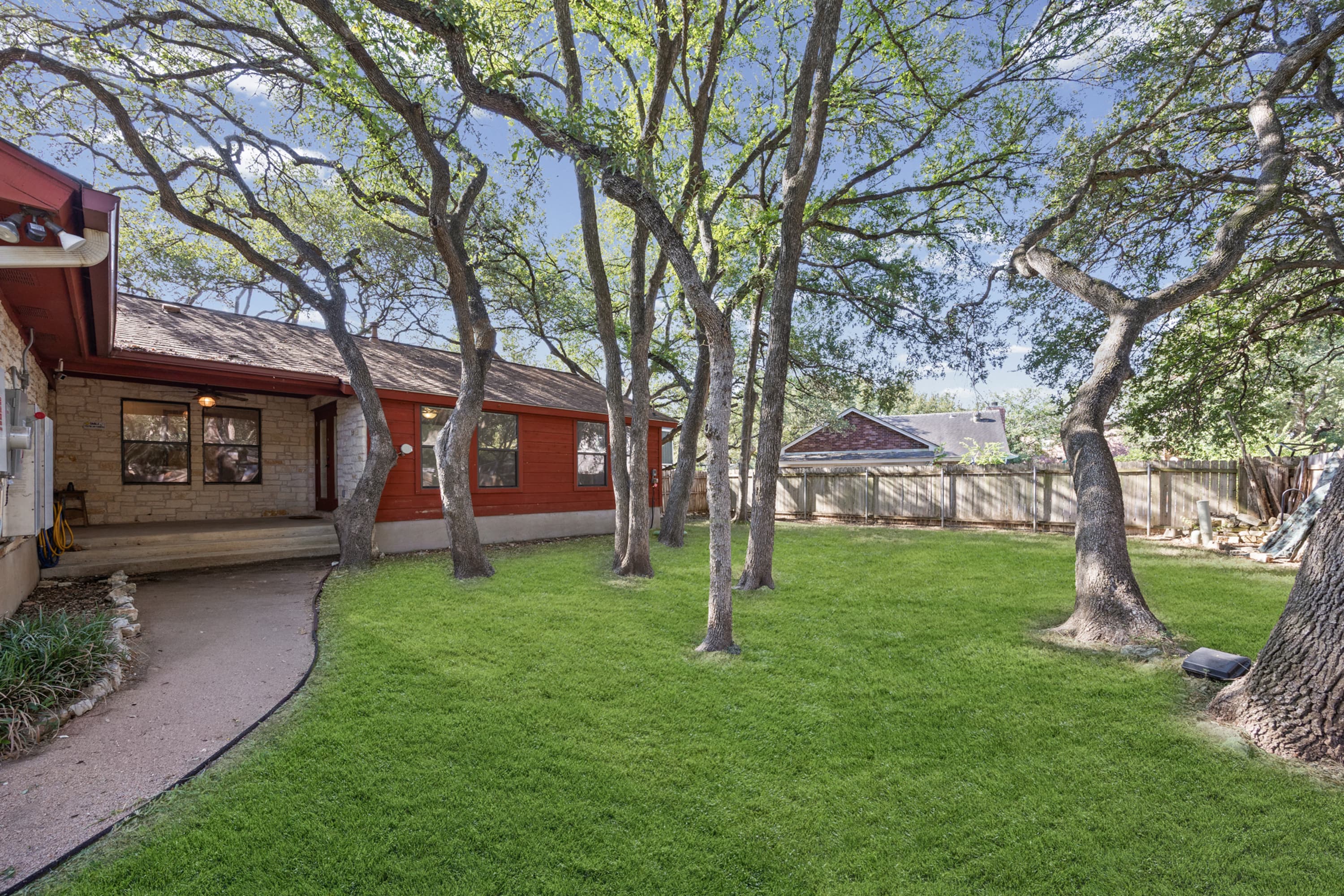 11006 Brodie Ln - Thumbnail 34
