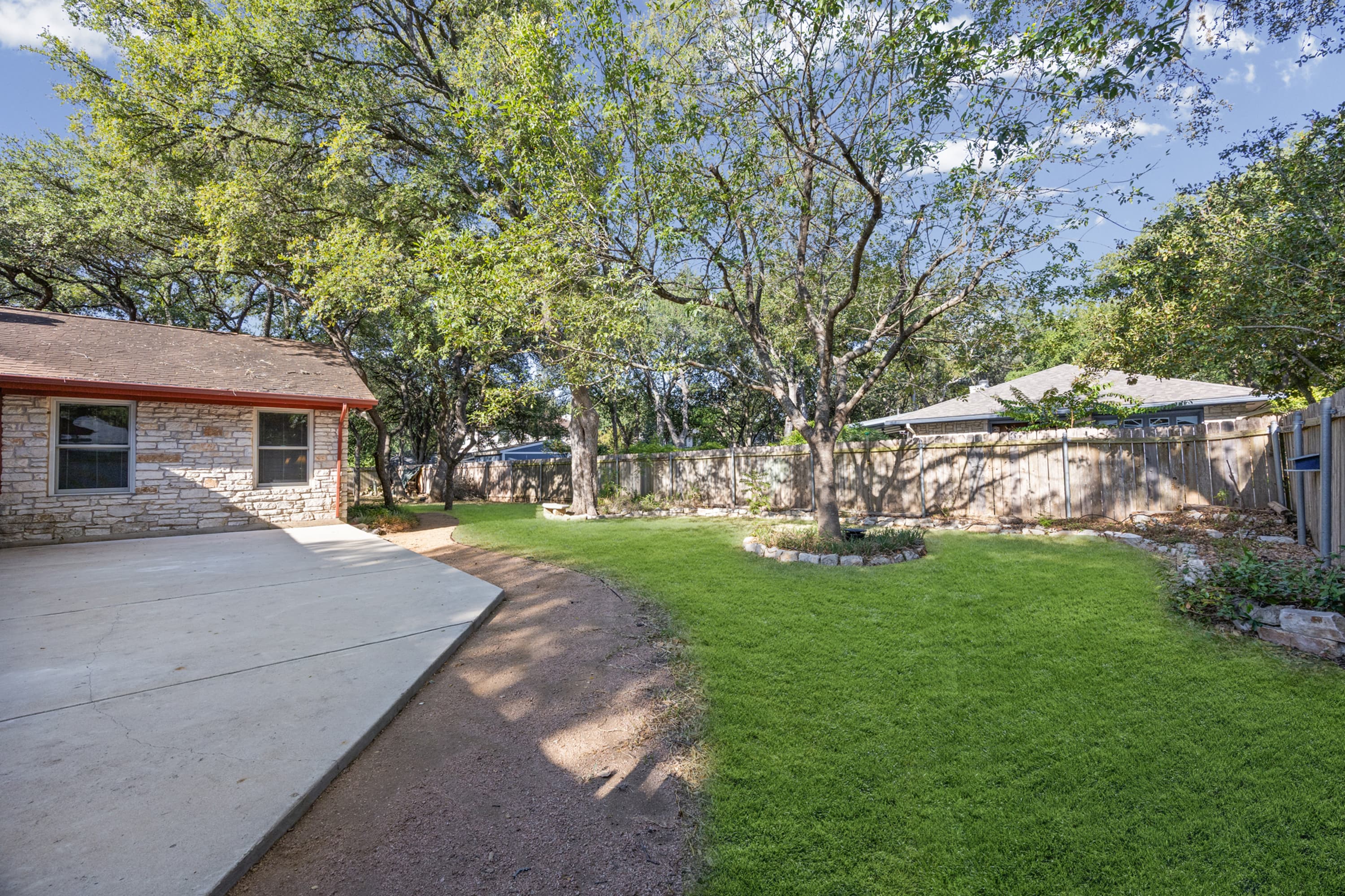 11006 Brodie Ln - Thumbnail 36